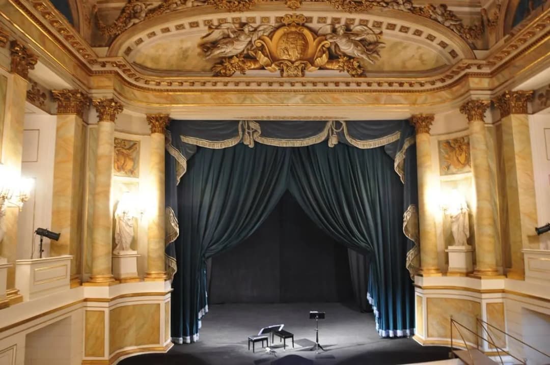 Ile jest teatrów w Warszawie? Odkryj ich różnorodność i ofertę