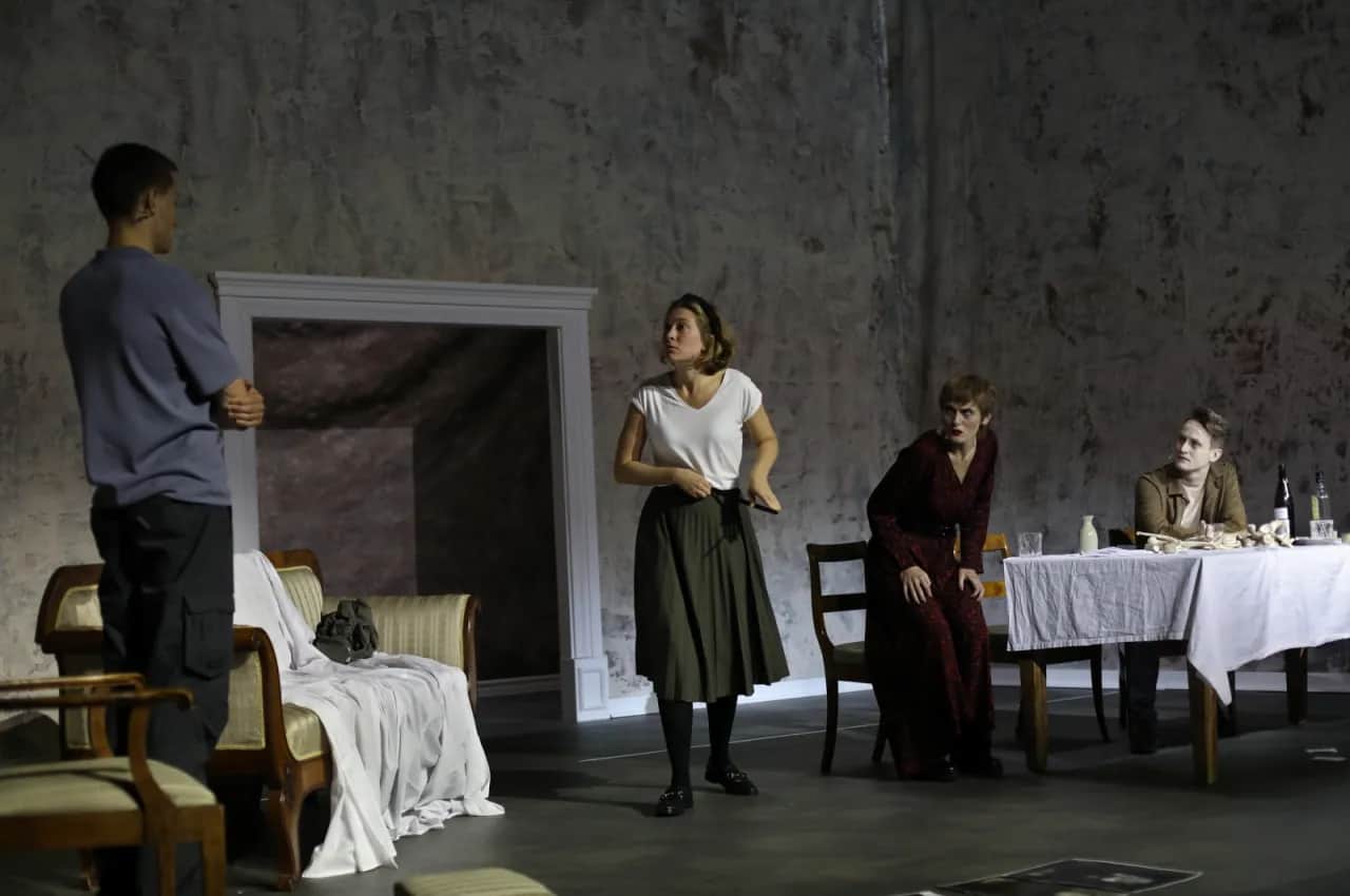 Grupa krwi spektakl: emocjonująca opowieść o rodzinnych tajemnicach